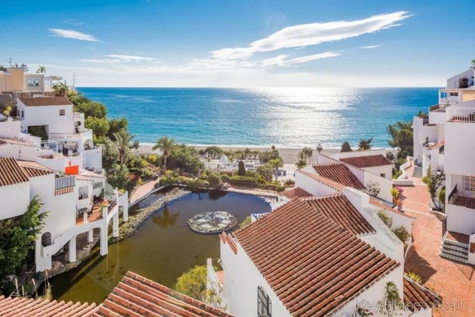 Hotel Bajamar Ancladero Playa Nerja Kültér fotó