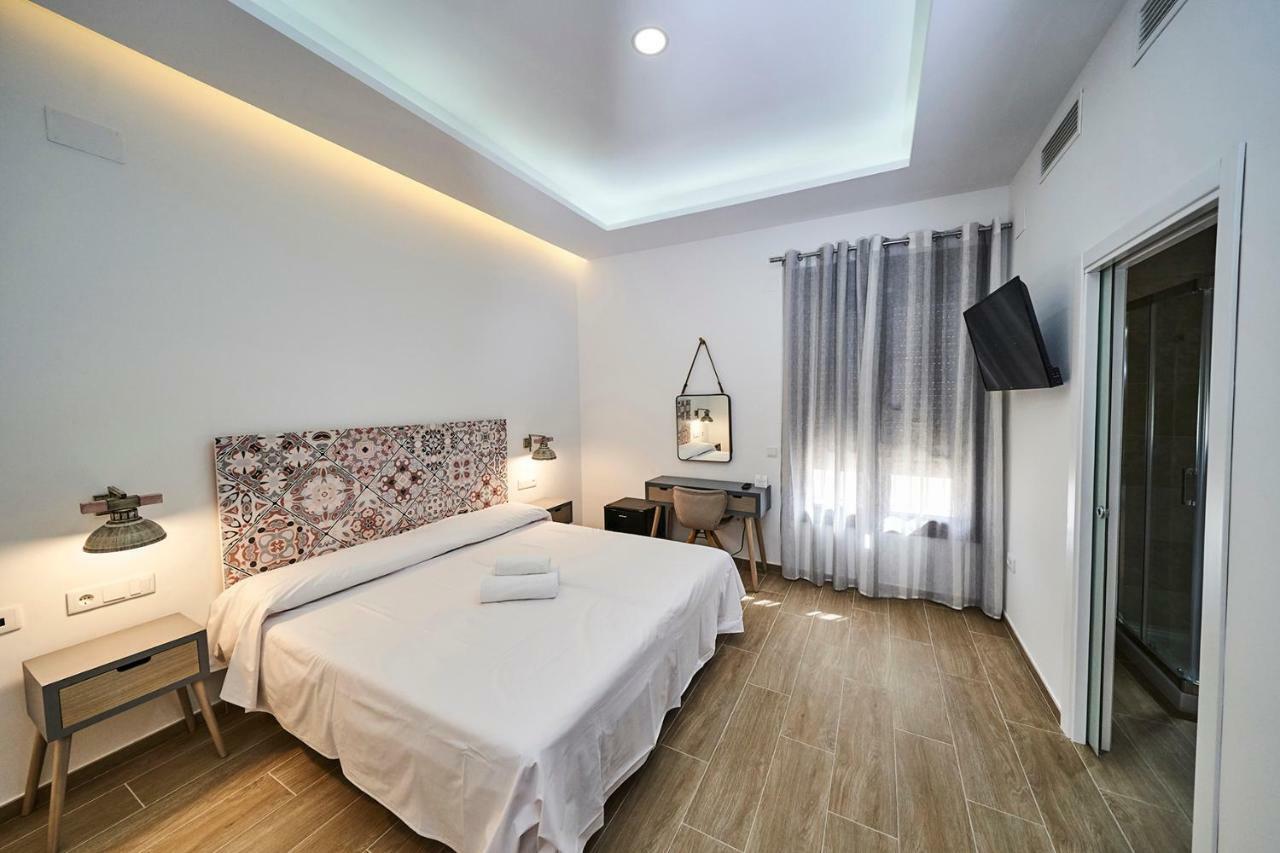 Hotel Bajamar Ancladero Playa Nerja Kültér fotó