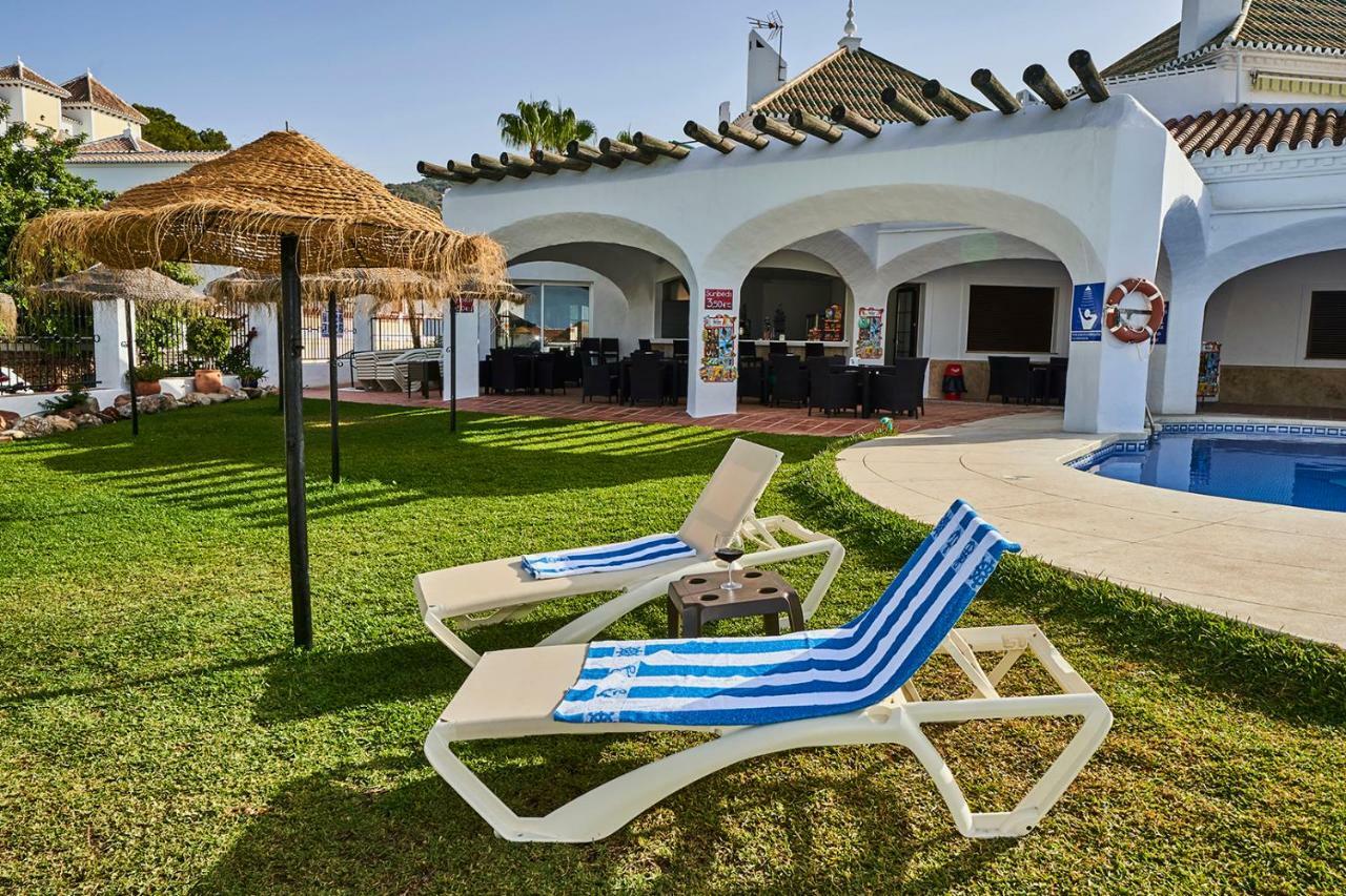 Hotel Bajamar Ancladero Playa Nerja Kültér fotó